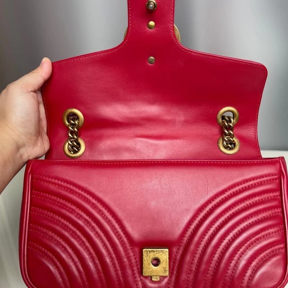 Gucci Marmont 26 Red - Picture 9 of 9